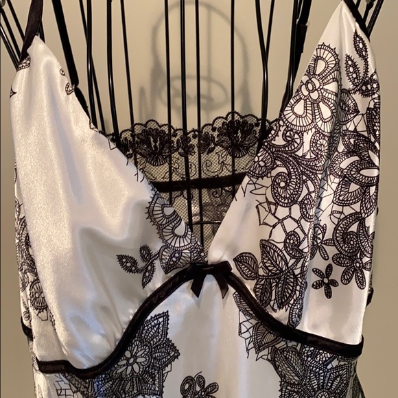 Black & White Lingerie by George - Picture 5 of 8